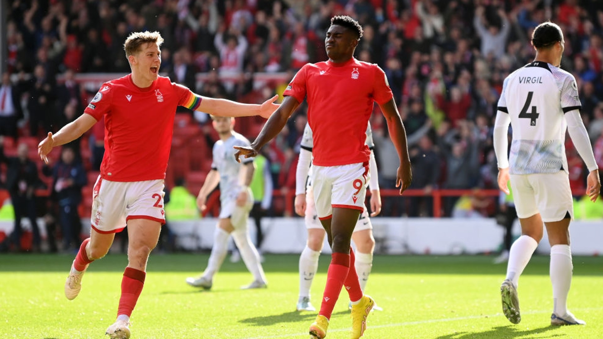 动作不仅需 动作不仅需